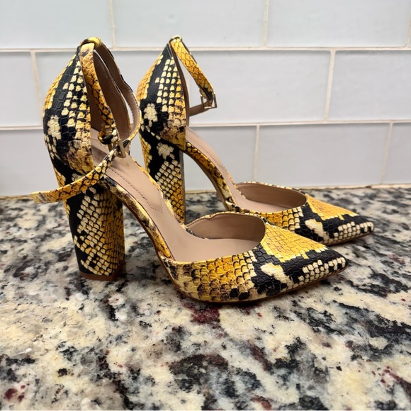 ALDO Yellow Snake Print Women's Heels & Matching Crossbody Bag - Picture 2 of 11